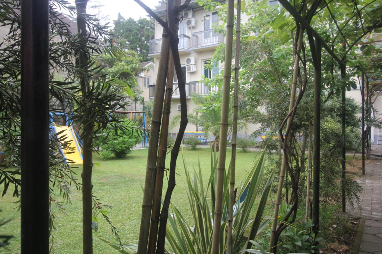 Hotel Nodmax Уреки Екстериор снимка